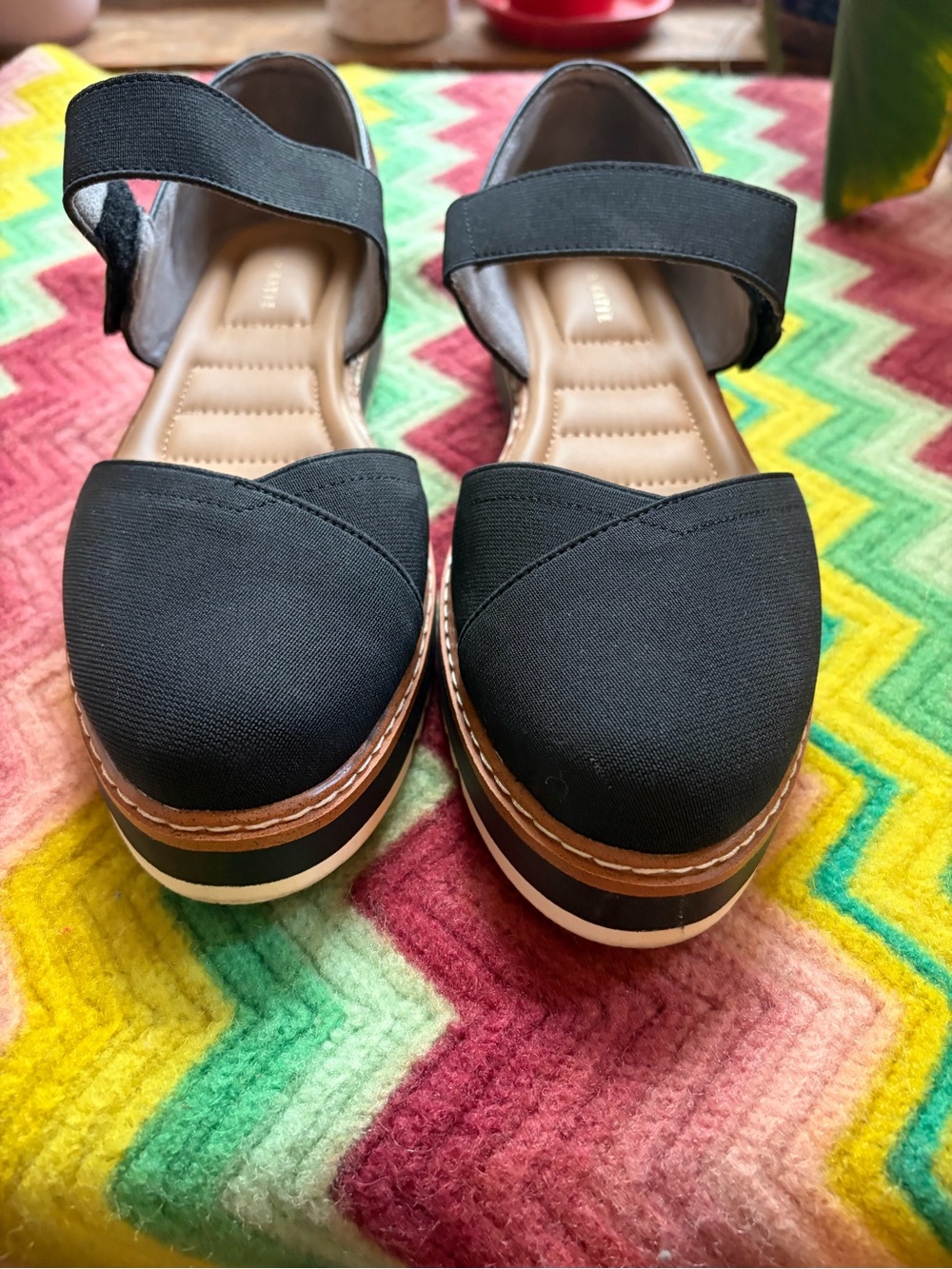 Black Women’s Elastic Strap Platform Sandals